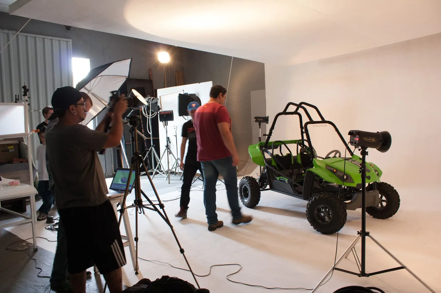 Haravons buggies in studio