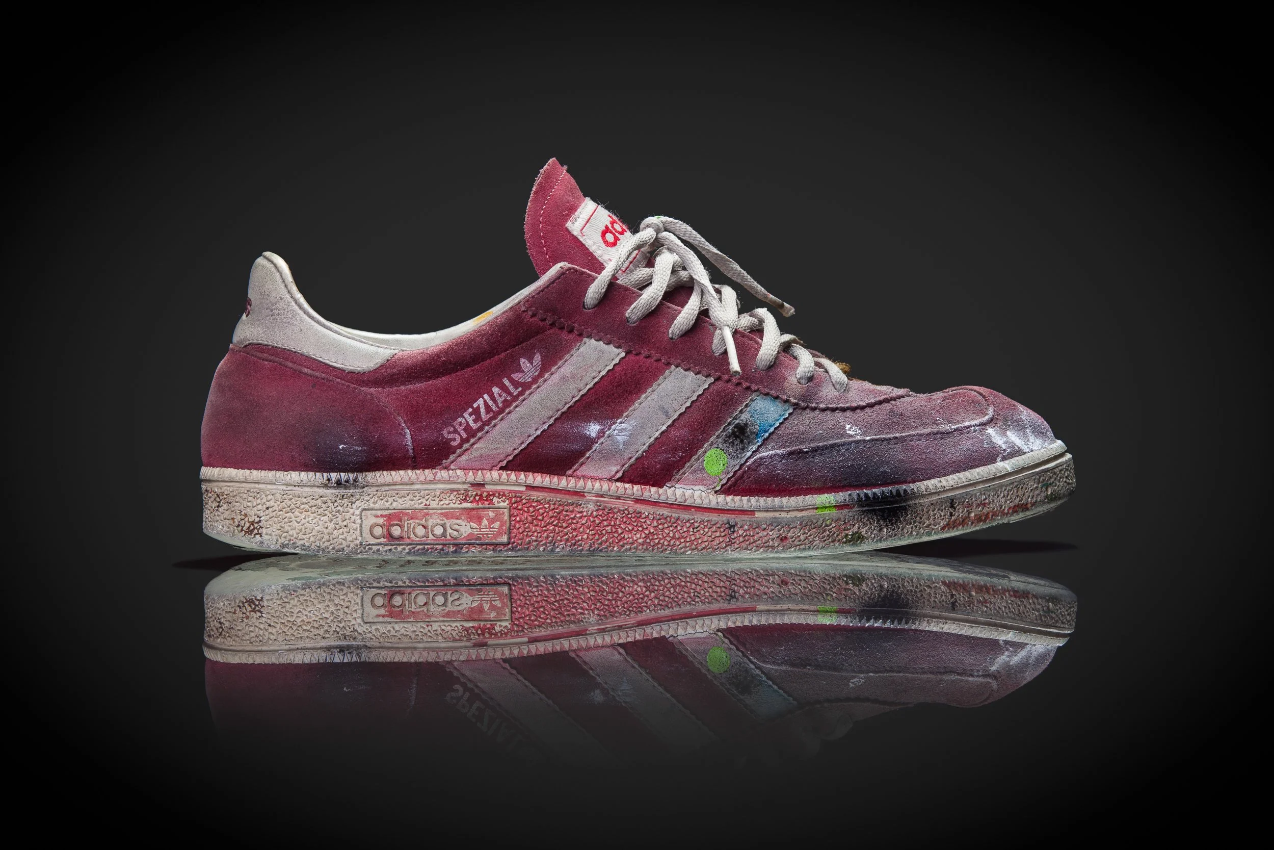  Ronaldo’s adidas Spezial 
  
In the history of this very pair of adidas Spezial, Ronaldo was the third owner. He bought it in 2004 from a friend, who in turn bought it from another friend. They were all fans of everything adidas. The graffiti artist