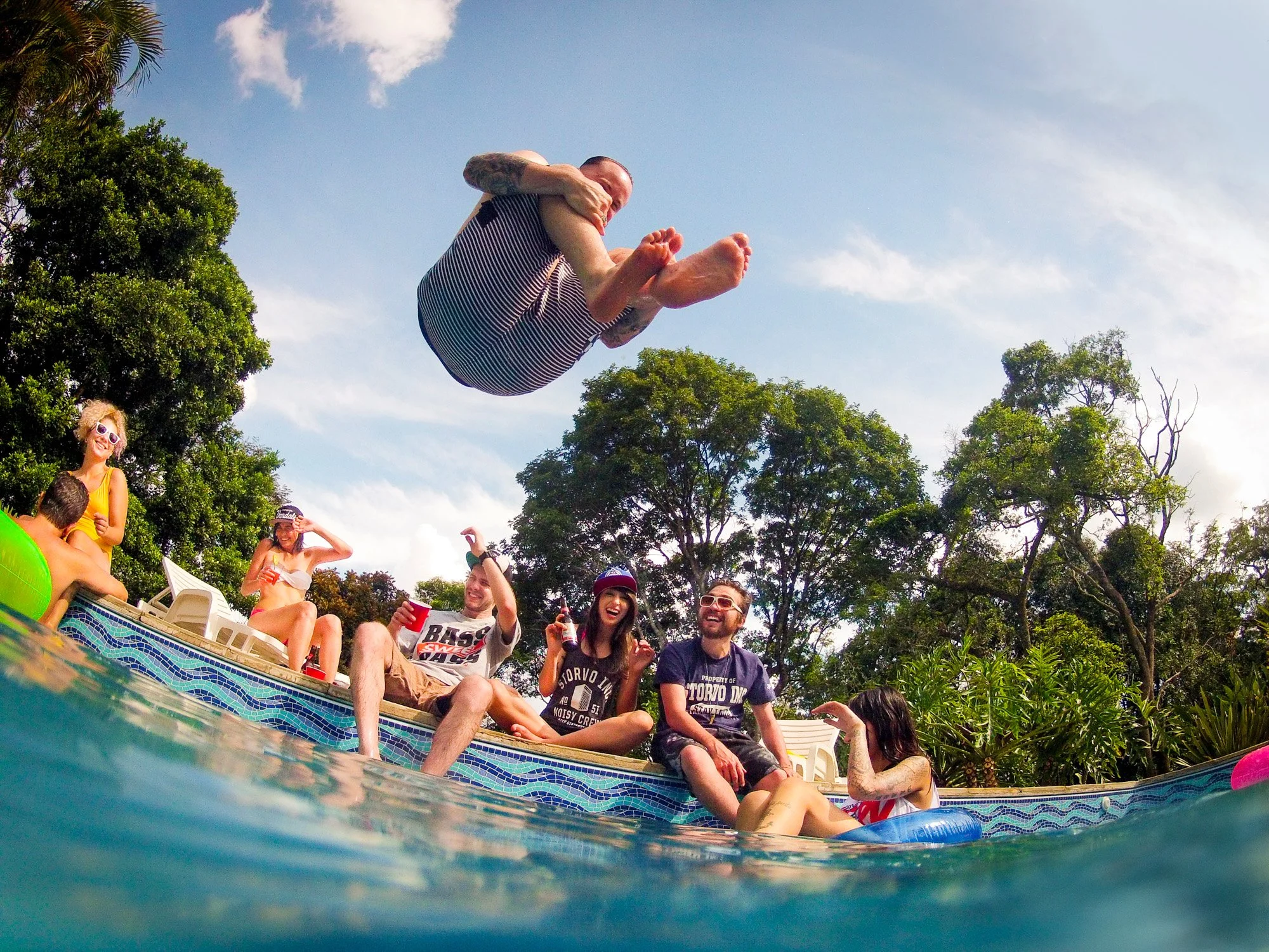  Storvo "Pool Party" 
 Streetwear, Making of 